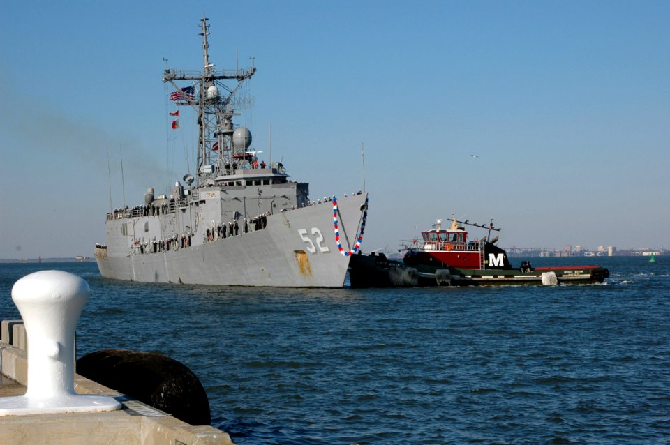 US Navy 080125-N-1082Z-052 The guided-missile frigate USS Carr (FFG 52) returns to the pier on board Naval Station, Norfolk after a six-month deployment