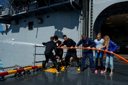 USS America tiger cruise 141015-N-MD297-040