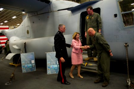 USS America reception 140807-N-EV723-101