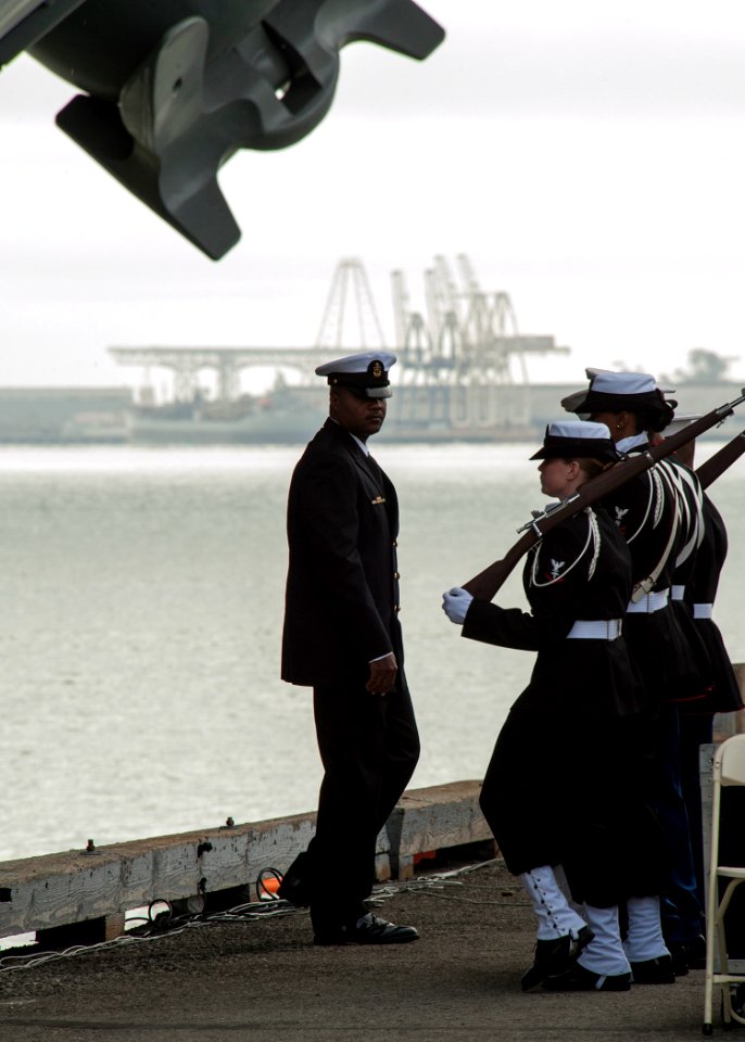 USS America commissioning 141006-N-AC979-015