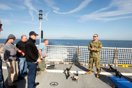 USNS Spearhead operations 140213-N-ZY039-105