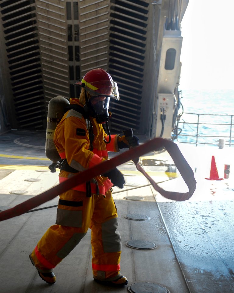 USNS Spearhead (JHSV 1) 150213-N-RB579-057