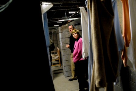 US Navy 080219-N-7676W-001 Chairman of the Joint Chiefs of Staff Adm. Mike Mullen and his wife, Deborah, tour the Office of Naval Research (ONR) Infantry Immersion Trainer (IIT) at the I Marine Expeditionary Force Battle Simula