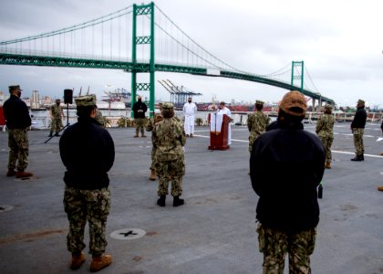 USNS Mercy Sailors Observe Easter Sunrise Service (49770775706)