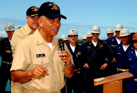 US Navy 080611-N-4965F-041 Master Chief Petty Officer of the Navy (MCPON) Joe R. Campa Jr. speaks with Sailors of the Ticonderoga-class guided-missile cruiser USS Chosin (CG 65) during a visit to Naval Station Pearl Harbor