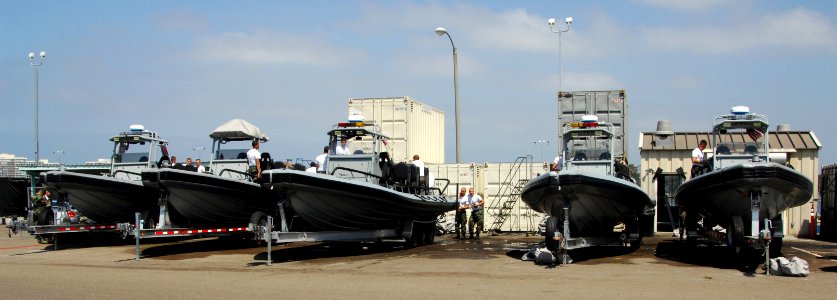 US Navy 080612-N-5366K-049 Special warfare combatant-craft crewman (SWCC) students prepare 11-meter rigid hull inflatable boats ready to go underway photo