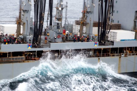 USNS Leroy Grumman conducts a replenishment. (16301173746)