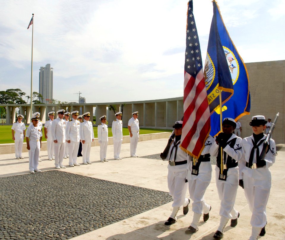 US Navy 080616-N-1328S-004 Sailors assigned to Pacific Partnership 2008 take time from their humanitarian civic assistance mission to honor fallen American heroes during a wreath laying ceremony at the Manila American Memorial