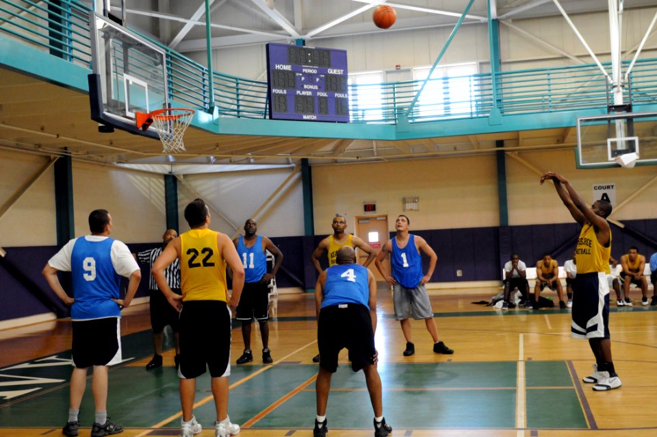 US Navy 080618-N-9774H-083 The amphibious assault ship USS Kearsarge (LHD 3) basketball team defeated the Surface Warfare Development Group 67 to 33 during the Surface Line Week 2008 basketball tournament