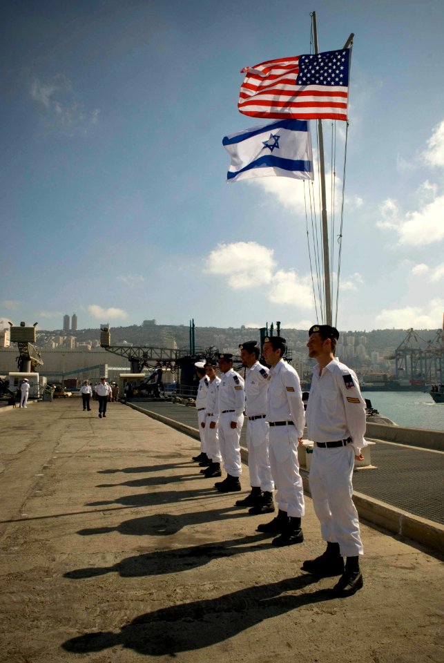 US Navy 080621-N-8273J-305 Sailors of the Israeli Navy prepare to render honors for Chief of Naval Operations (CNO), Adm. Gary Roughead during a visit to Haifa Naval Base