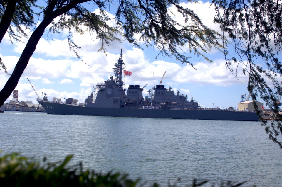 US Navy 080626-N-1974P-008 Japanese maritime self-defense ship JS Kirishima (DD 174) arrives at Naval Station Pearl Harbor for this year's Rim of the Pacific Exercise (RIMPAC)