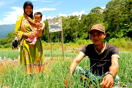 USAID works with the Government of Indonesia (GoI) to promote inclusive development and the rights of vulnerable populations throughout its work (4321388334)