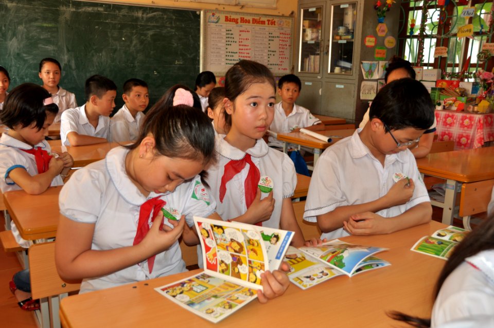 USAID supports deworming education and medication distribution in Bac Giang Province (8779058562)