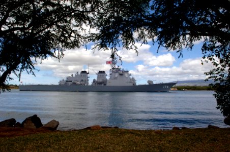 US Navy 080626-N-3931M-025 The Japanese Maritime Self Defense Force ship JS Kirishima (DD 174) pulls into Pearl harbor for a scheduled port call before starting Rim of the Pacific (RIMPAC) 2008