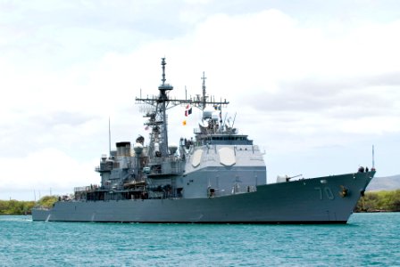 US Navy 080626-N-6674H-048 The guided-missile cruiser USS Lake Erie (CG 70) arrives at Naval Station Pearl Harbor for Rim of the Pacific (RIMPAC) 2008