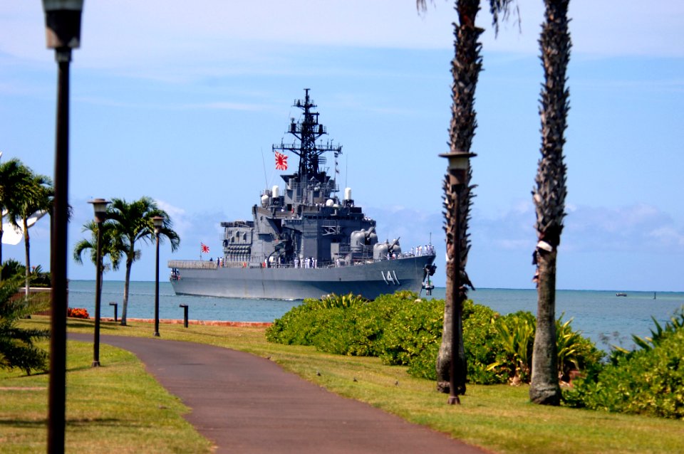 US Navy 080626-N-3931M-053 The Japanese Maritime Self Defense Force ship JS Haruna (DDH 141) pulls into Pearl harbor for a scheduled port call before starting Rim of the Pacific (RIMPAC) 2008