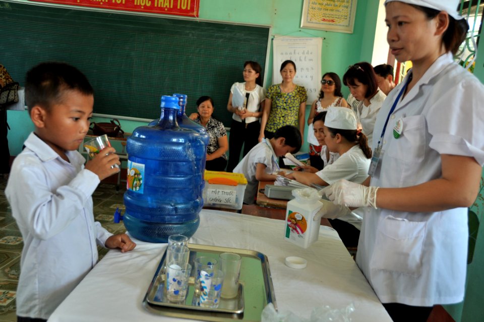 USAID supports deworming education and medication distribution in Bac Giang Province (8762383380)