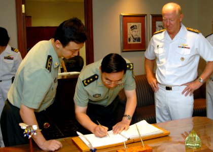 US Navy 080708-N-5476H-011 China's Lt. Gen. Zhang Qingsheng signs the U.S. Pacific Fleet guest book
