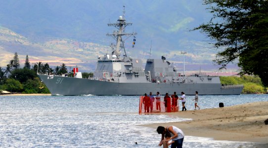 US Navy 080708-N-1722M-095 The guided-missile destroyer USS Pickney (DDG 91) leaves Pearl Harbor to participate in Rim of the Pacific (RIMPAC) 2008