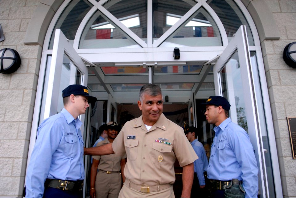 US Navy 080710-N-9818V-153 Master Chief Petty Officer of the Navy (MCPON) Joe R. Campa Jr. greets recruits standing quarterdeck watch