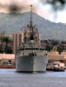 US Navy 080708-N-1722M-296 The Canadian Halifax-class frigate HMCS Regina (FFH 334) leaves Pearl Harbor to participate in Rim of the Pacific (RIMPAC) 2008