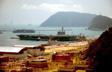 US Navy 080717-N-7032B-042 The aircraft carrier USS Ronald Reagan (CVN 76) is moored during a scheduled port visit to Pusan, Republic of Korea photo