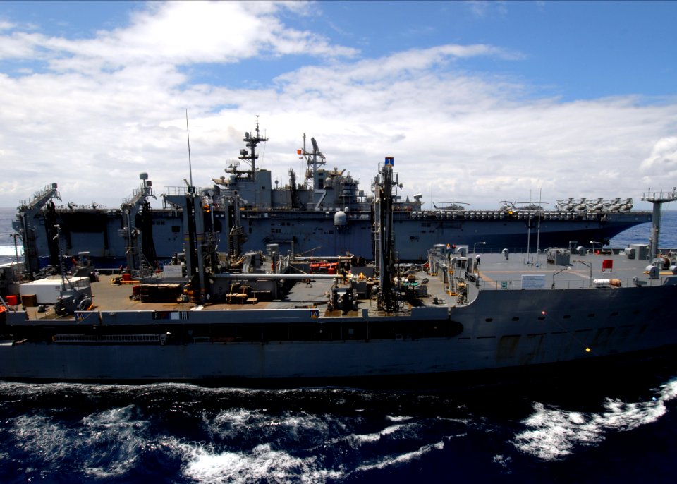 US Navy 080713-N-4236E-538 The multi-purpose amphibious assault ship USS Iwo Jima (LHD 7) comes alongside the fleet replenishment oiler USNS Leroy Grumman (TAO 195)