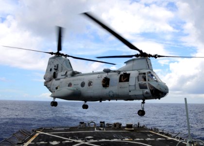 US Navy 080717-N-1082Z-031 A CH-46E assigned to Marine Medium Helicopter Squadron (HMM) 264 takes off from the flight deck of the guided-missile destroyer USS Ramage (DDG 61)