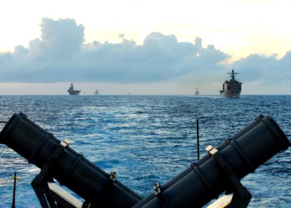 US Navy 080717-N-3661R-043 he Iwo Jima Expeditionary Strike Group steams through the Atlantic Ocean
