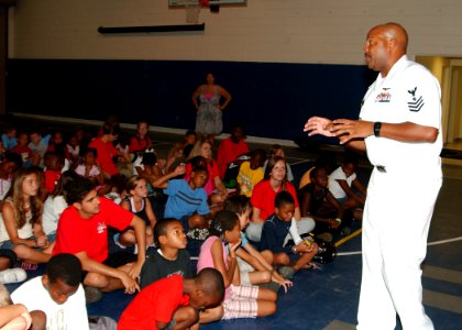 US Navy 080717-N-3285B-027 Personnel Specialist 1st Class Kitt Tolliver, assigned to Navy Region Southeast Reserve Component Command, and other members of the