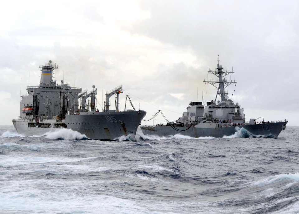 US Navy 080718-N-1082Z-040 The fleet replenishment oiler USNS Leroy Grumman (T-AO 195) conducts a replenishment at sea with the guided-missile destroyer USS Mahan (DDG 72)