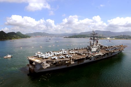 US Navy 080728-N-5961C-004 The Nimitz-class aircraft carrier USS Ronald Reagan (CVN 76) prepares to drop anchor in Sasebo harbor in Sasebo, Japan during a port call