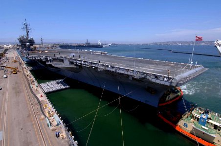 US Navy 080807-N-6501M-001 The aircraft carrier USS Kitty Hawk (CV 63) arrives at Naval Air Station North Island