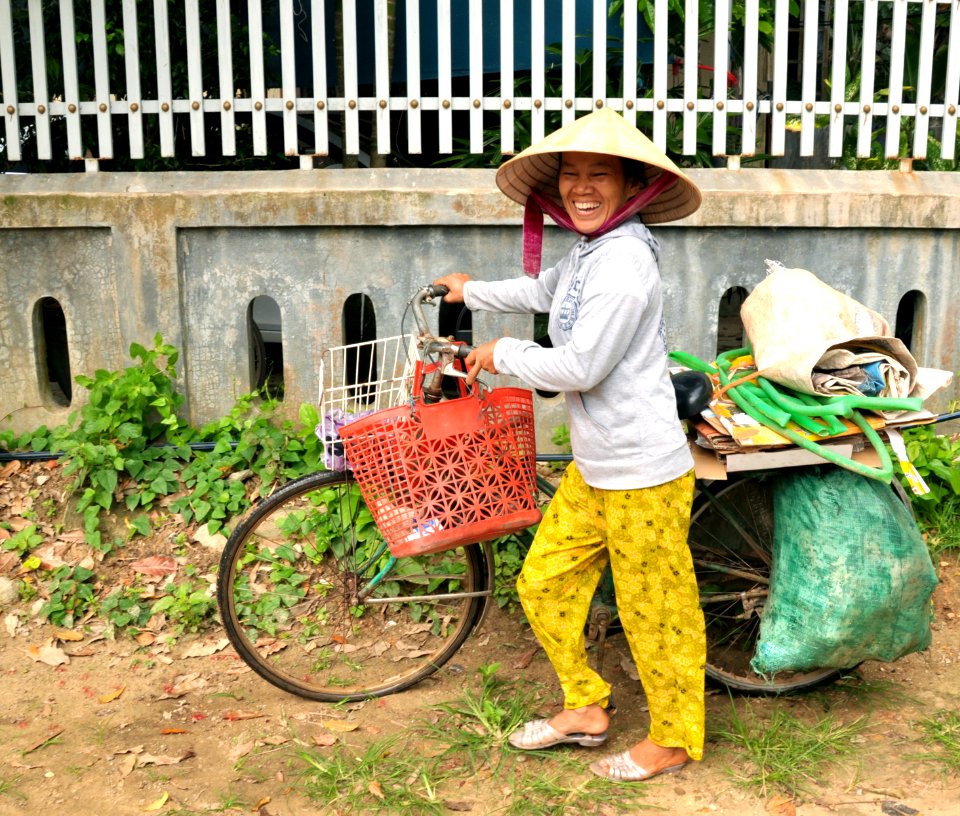 USAID and Save the Children support community evacuation drill and emergency preparedness in central Vietnam (8244690932)
