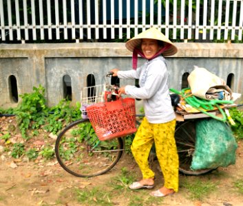 USAID and Save the Children support community evacuation drill and emergency preparedness in central Vietnam (8244690932)