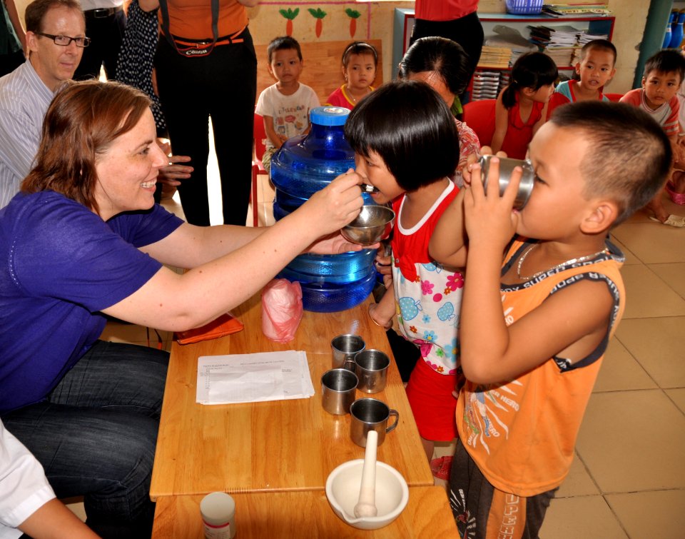 USAID Delivers Deworming Medication to Kindergartners in Nam Dinh Province (8920938742)