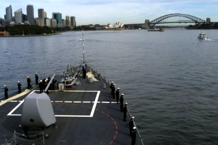 US Navy 080820-N-9123L-001 The guided-missile destroyer USS John S. McCain (DDG 56) approaches the Sydney Opera House