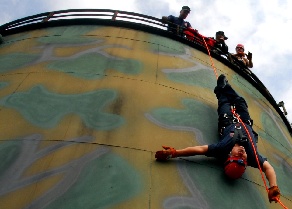 US Navy 080821-N-9573A-004 Firefighters conduct annual rope rescue training from a water tower during Ulchi Freedom Guardian (UFG) 2008 at Fleet Activity Command, Chinhae