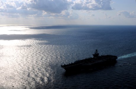 US Navy 120120-N-GZ832-643 The Nimitz-class aircraft carrier USS Carl Vinson (CVN 70) is underway in the Arabian Sea