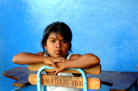 US Navy 080817-N-7955L-157 A girl from Betania, Nicaragua, waits her turn to see a doctor from the amphibious assault ship USS Kearsarge (LHD 3)