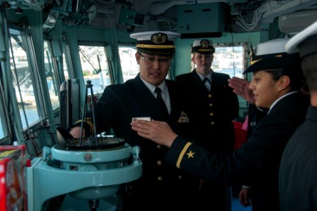 US Navy and Japan Maritime Self-Defense Force Sailors conduct sister ship tours 151218-N-RU971-159
