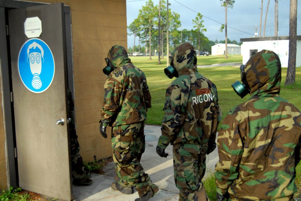 US Navy 080826-N-1057H-012 Members from Naval Mobile Construction Battalion (NMCB) 11 enter the confidence chamber
