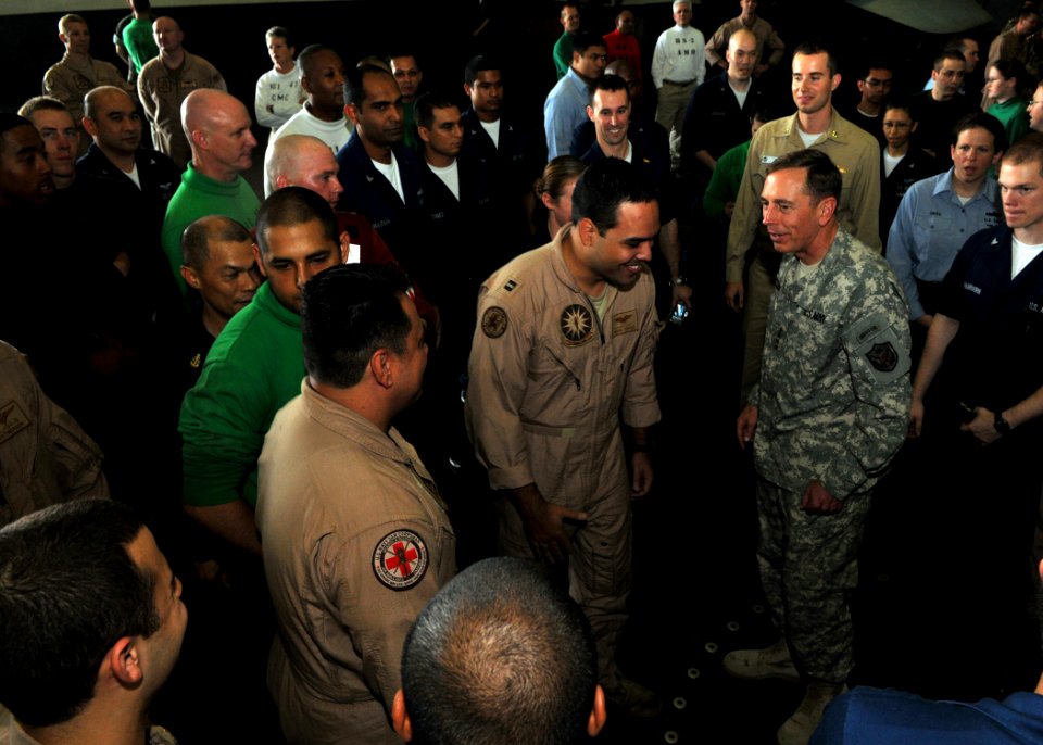 US Navy 080827-N-7981E-468 Gen. David Petraeus meets with Sailors in the hangar bay of the aircraft carrier USS Abraham Lincoln (CVN 72)