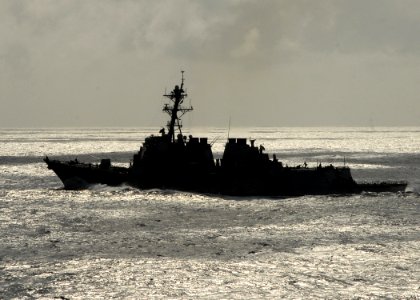 US Navy 080903-N-9134V-023 he guided-missile destroyer USS Roosevelt (DDG 80) transits the Atlantic Ocean
