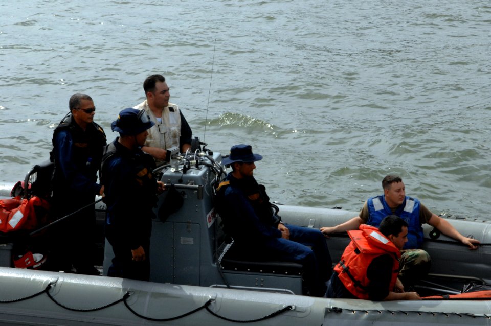 US Navy 080902-N-7544A-098 Sailors embarked aboard the amphibious assault ship USS Kearsarge (LHD 3) and Colombian Coast Guard members drive a rigid inflatable boat