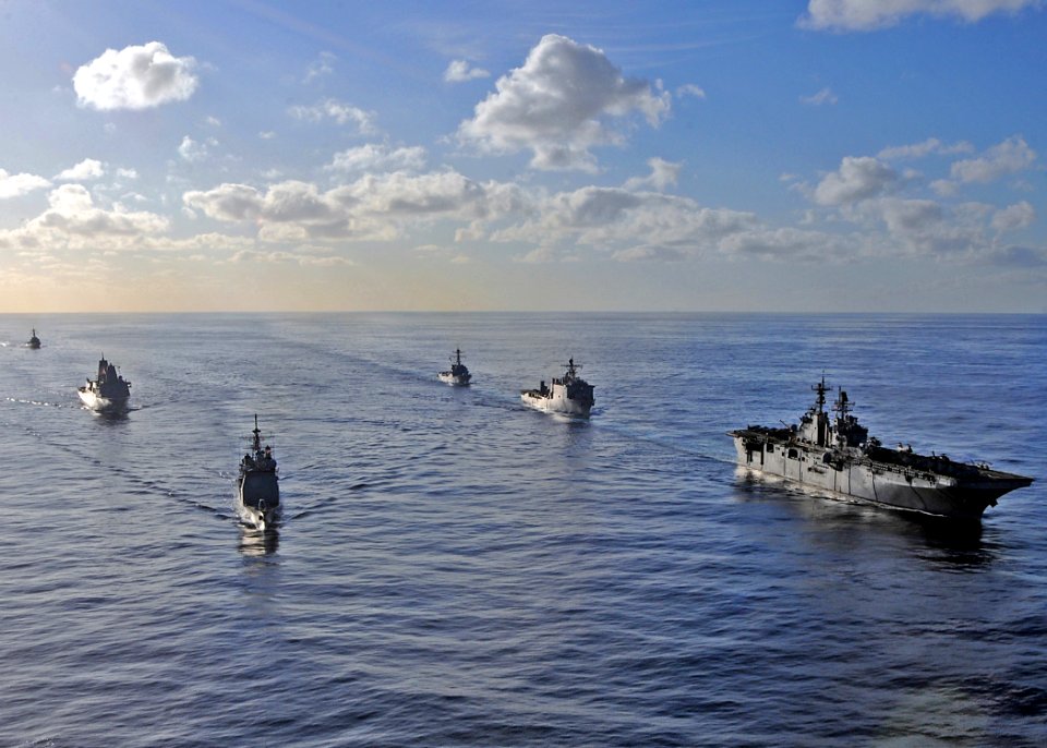 US Navy 080906-N-1082Z-290 The Iwo Jima Expeditionary Strike Group (ESG) steams through the Atlantic Ocean