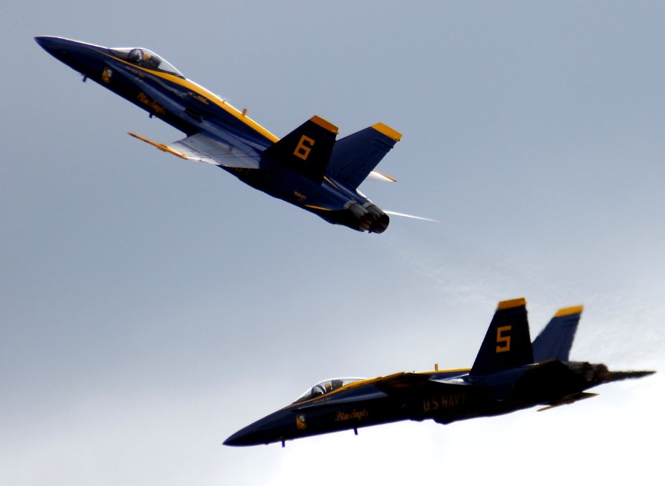 US Navy 080907-N-0411D-037 The U.S. Navy flight demonstration team The Blue Angels perform for more than 100,000 guests during the Great State of Maine Air Show