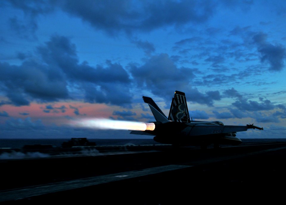 US Navy 080906-N-7981E-530 An F-A-18E Super Hornet assigned to the