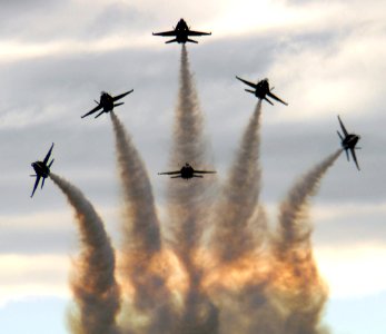 US Navy 080907-N-0411D-043 The U.S. Navy flight demonstration team The Blue Angels perform for more than 100,000 guests during the Great State of Maine Air Show