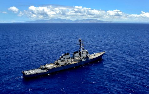 US Navy 110714-N-RI884-184 The guided-missile destroyer USS Russell (DDG 59) is underway in the Pacific Ocean near Hawaii conducting sea trials